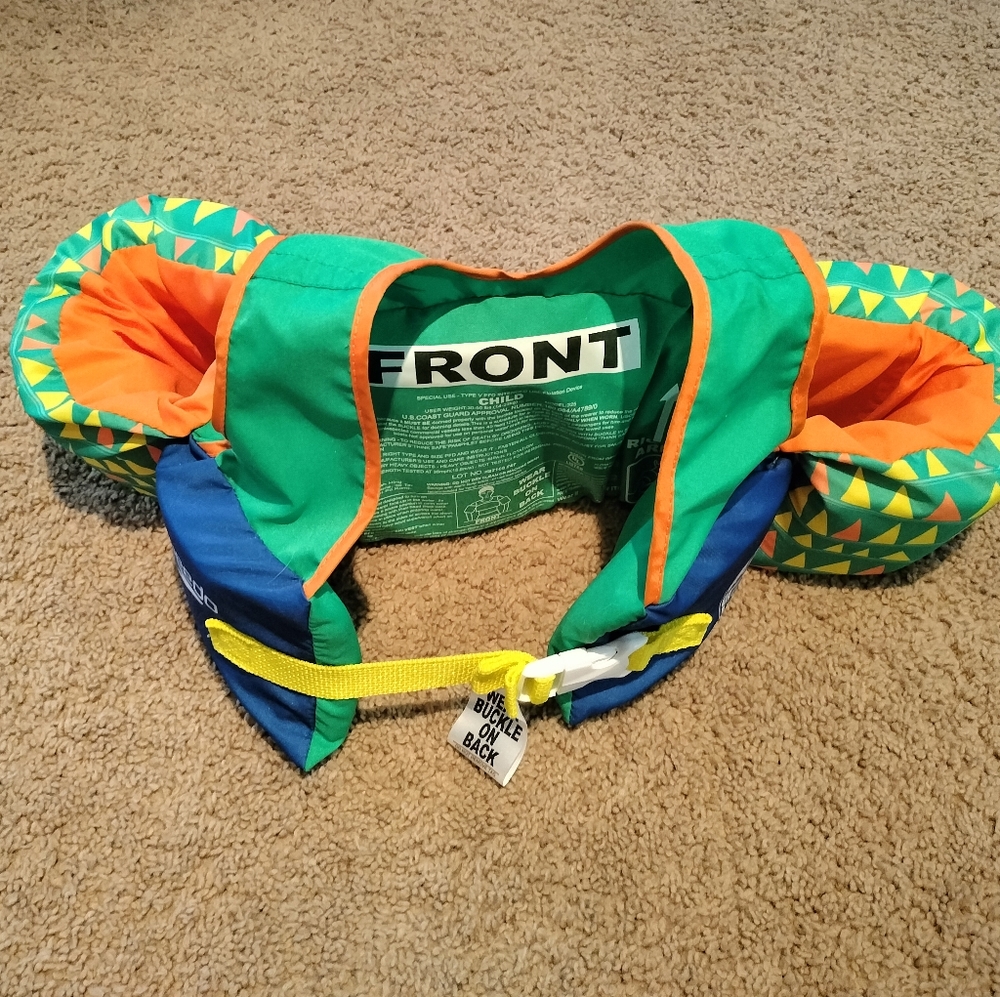 Infant young toddler swimming life vest with arm floaties